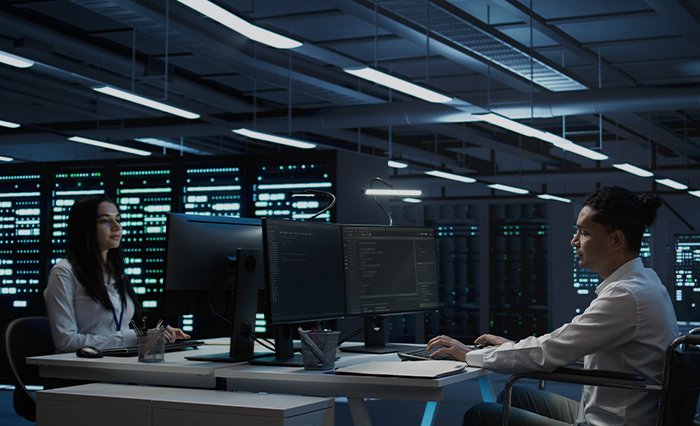 Data centre electrical systems